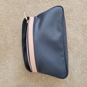 Caboodles Make up Bag. One Size. Blue,Blush
